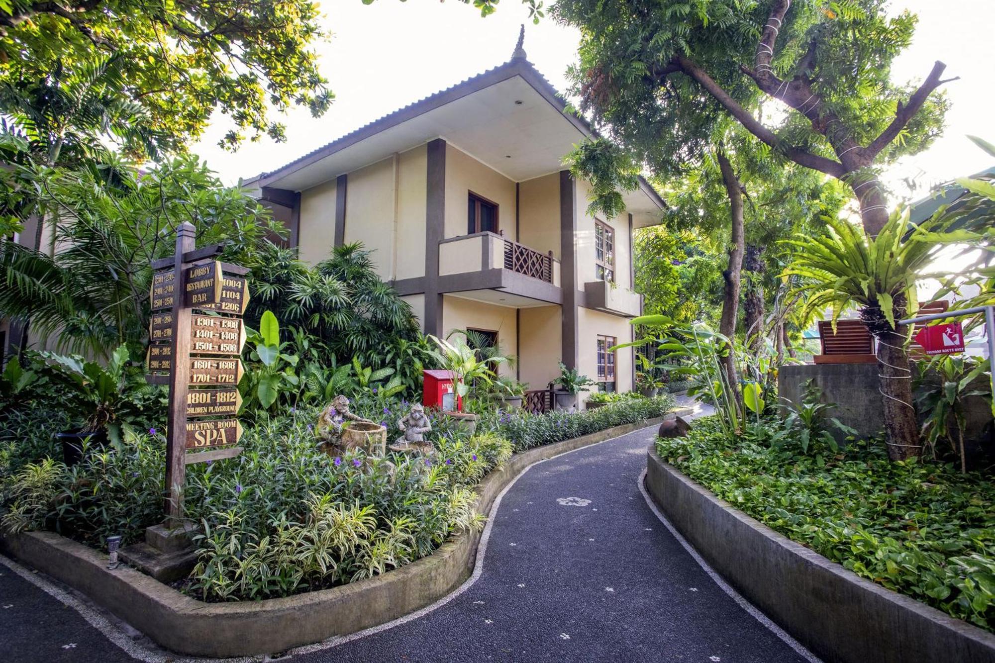 Risata Bali Resort & Spa Kuta Lombok Exterior foto